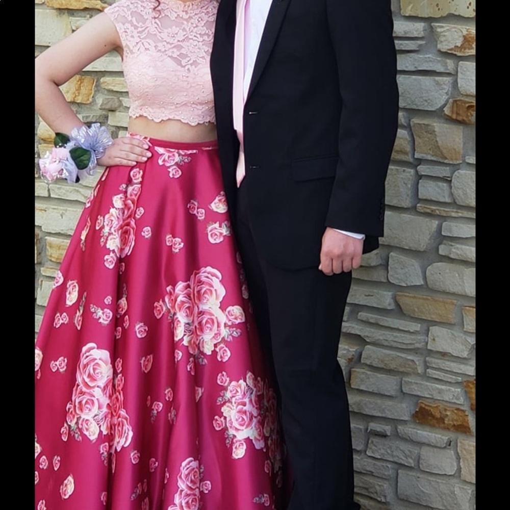 Pink floral prom dress - Picture 3 of 3